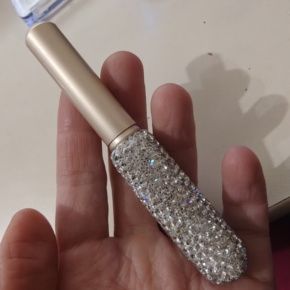 Rhinestone Lip Brush - Picture 2 of 4